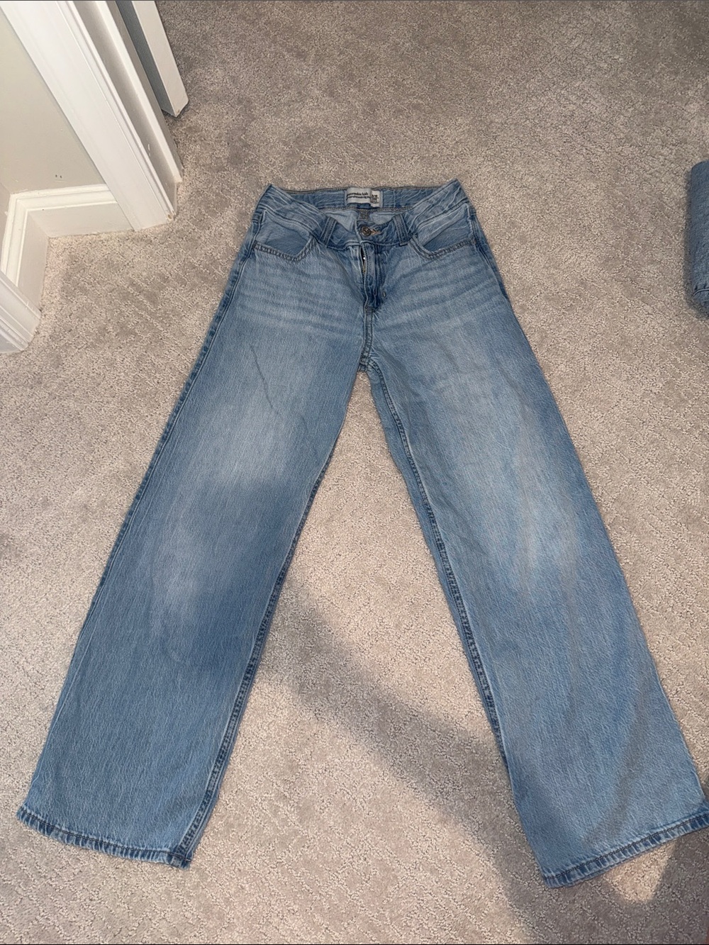 Abercrombie kids girls high rise ultra wide leg Jean size 9/10 LONG
